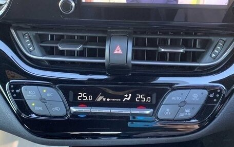 Toyota C-HR I рестайлинг, 2022 год, 1 754 000 рублей, 24 фотография