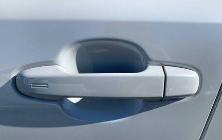 Toyota C-HR I рестайлинг, 2022 год, 1 754 000 рублей, 36 фотография