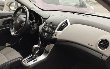 Chevrolet Cruze II, 2014 год, 850 000 рублей, 5 фотография