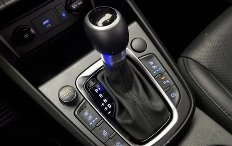 Hyundai Kona I, 2022 год, 1 405 000 рублей, 6 фотография