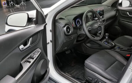 Hyundai Kona I, 2022 год, 1 405 000 рублей, 8 фотография