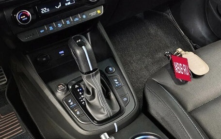 Hyundai Kona I, 2022 год, 1 405 000 рублей, 6 фотография