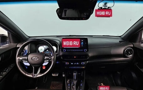 Hyundai Kona I, 2022 год, 1 405 000 рублей, 5 фотография