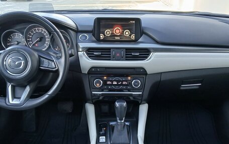 Mazda 6, 2017 год, 2 295 000 рублей, 9 фотография