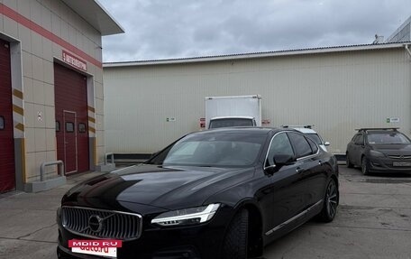 Volvo S90 II рестайлинг, 2021 год, 3 600 000 рублей, 2 фотография