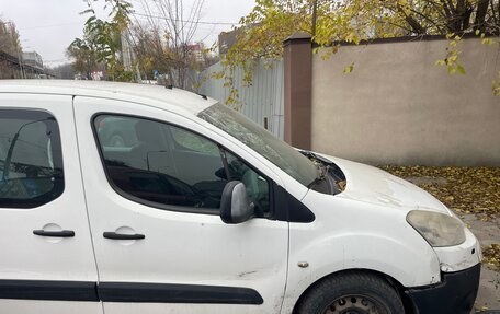 Peugeot Partner II рестайлинг 2, 2010 год, 220 000 рублей, 5 фотография