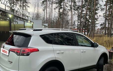 Toyota RAV4, 2018 год, 2 900 000 рублей, 2 фотография
