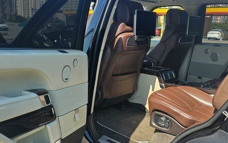 Land Rover Range Rover IV рестайлинг, 2016 год, 4 500 000 рублей, 9 фотография