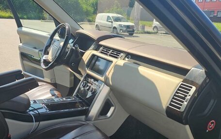 Land Rover Range Rover IV рестайлинг, 2016 год, 4 500 000 рублей, 8 фотография