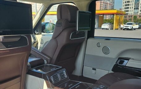 Land Rover Range Rover IV рестайлинг, 2016 год, 4 500 000 рублей, 16 фотография