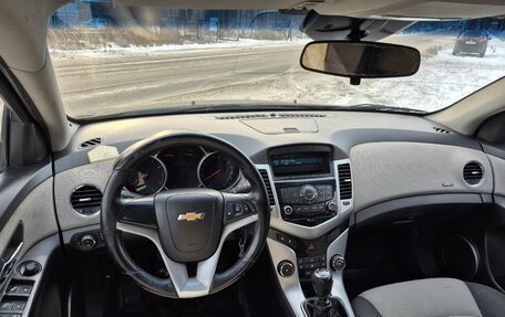 Chevrolet Cruze II, 2011 год, 645 000 рублей, 16 фотография