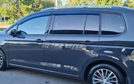 Volkswagen Touran III, 2018 год, 1 610 000 рублей, 8 фотография