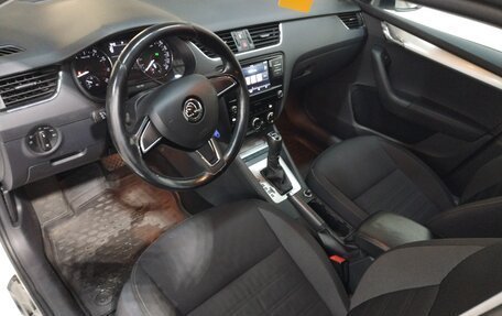 Skoda Octavia, 2017 год, 1 550 000 рублей, 7 фотография