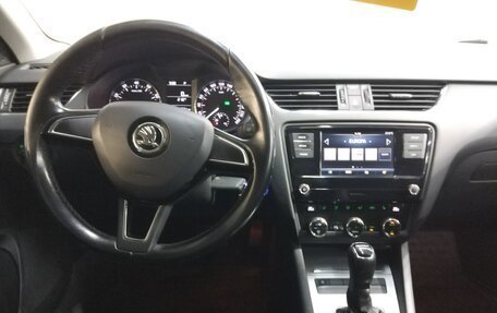 Skoda Octavia, 2017 год, 1 550 000 рублей, 9 фотография