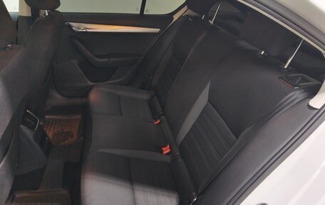 Skoda Octavia, 2017 год, 1 550 000 рублей, 17 фотография