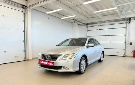 Toyota Camry, 2012 год, 1 899 000 рублей, 2 фотография