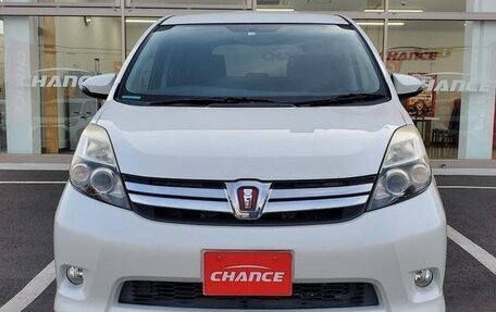 Toyota ISis I, 2014 год, 1 157 000 рублей, 2 фотография