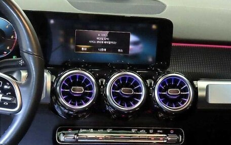 Mercedes-Benz GLB, 2022 год, 3 179 000 рублей, 11 фотография