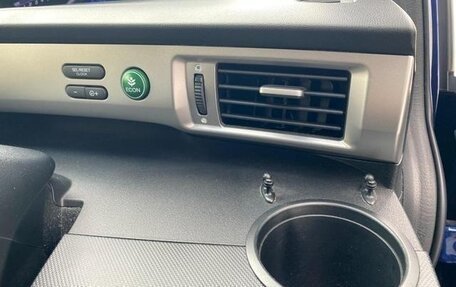 Honda Freed I, 2016 год, 900 000 рублей, 19 фотография