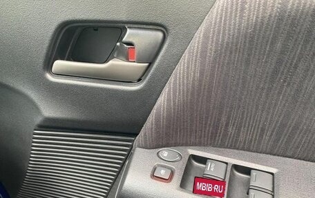 Honda Freed I, 2016 год, 900 000 рублей, 18 фотография