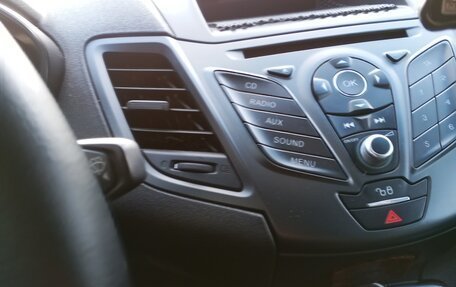 Ford Fiesta, 2017 год, 650 000 рублей, 10 фотография