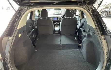 Honda Vezel, 2021 год, 1 650 000 рублей, 9 фотография