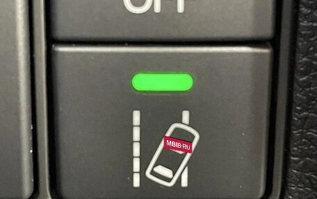 Honda Vezel, 2021 год, 1 650 000 рублей, 12 фотография