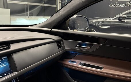 Jaguar XF II, 2019 год, 2 950 000 рублей, 20 фотография