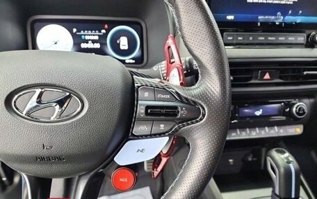 Hyundai Kona I, 2022 год, 1 260 000 рублей, 8 фотография