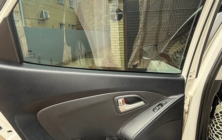 Hyundai ix35 I рестайлинг, 2011 год, 1 250 000 рублей, 10 фотография