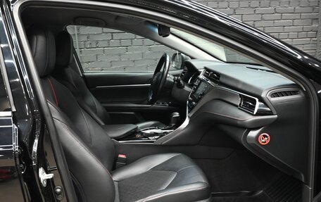 Toyota Camry, 2020 год, 2 810 000 рублей, 10 фотография