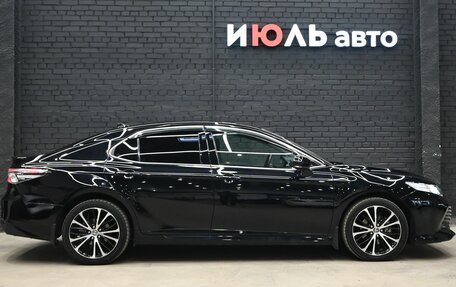 Toyota Camry, 2020 год, 2 810 000 рублей, 8 фотография
