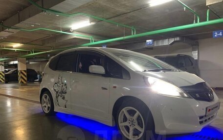 Honda Fit III, 2013 год, 850 000 рублей, 6 фотография