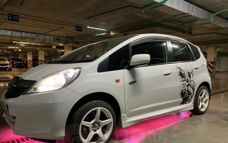 Honda Fit III, 2013 год, 850 000 рублей, 5 фотография