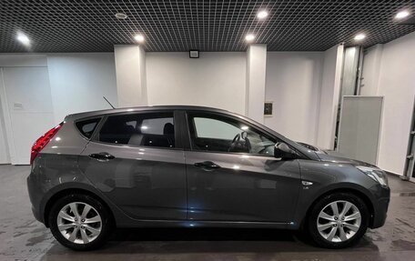 Hyundai Solaris II рестайлинг, 2015 год, 965 000 рублей, 2 фотография