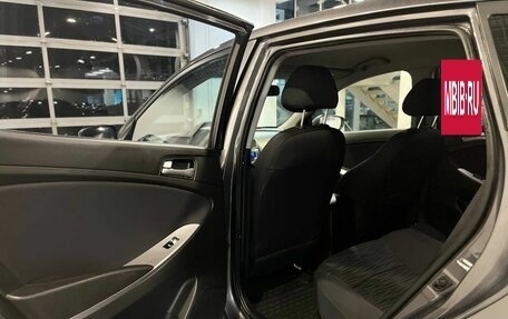 Hyundai Solaris II рестайлинг, 2015 год, 965 000 рублей, 22 фотография