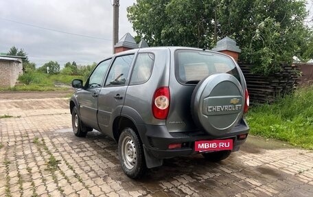 Chevrolet Niva I рестайлинг, 2017 год, 625 000 рублей, 8 фотография
