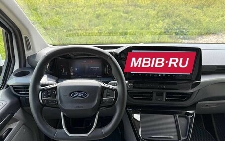 Ford Tourneo Custom, 2023 год, 4 500 000 рублей, 9 фотография