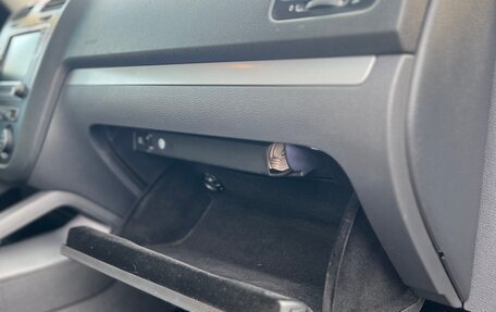 Volkswagen Jetta VI, 2007 год, 750 000 рублей, 28 фотография