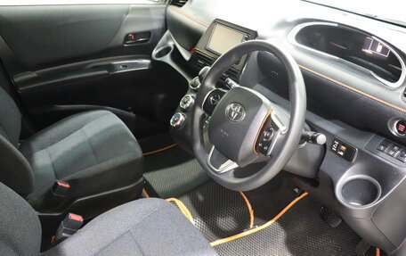 Toyota Sienta II, 2015 год, 1 110 000 рублей, 17 фотография