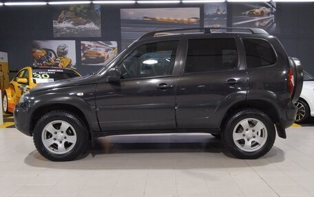 Chevrolet Niva I рестайлинг, 2019 год, 699 000 рублей, 2 фотография