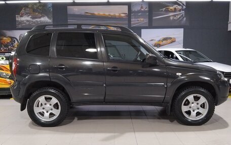 Chevrolet Niva I рестайлинг, 2019 год, 699 000 рублей, 5 фотография