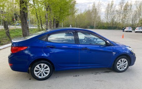 Hyundai Solaris II рестайлинг, 2012 год, 650 000 рублей, 23 фотография