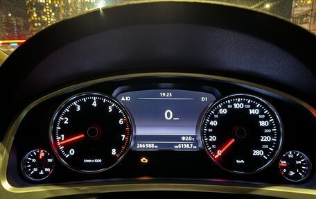 Volkswagen Touareg III, 2010 год, 1 330 000 рублей, 6 фотография