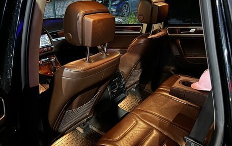 Volkswagen Touareg III, 2010 год, 1 330 000 рублей, 14 фотография