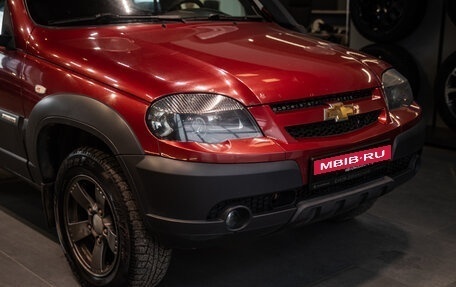 Chevrolet Niva I рестайлинг, 2017 год, 724 000 рублей, 5 фотография