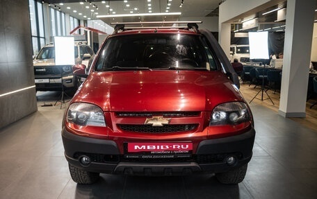 Chevrolet Niva I рестайлинг, 2017 год, 724 000 рублей, 3 фотография