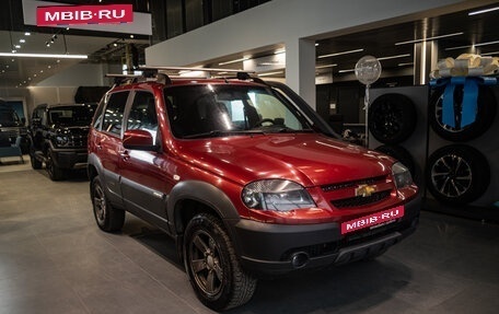 Chevrolet Niva I рестайлинг, 2017 год, 724 000 рублей, 4 фотография
