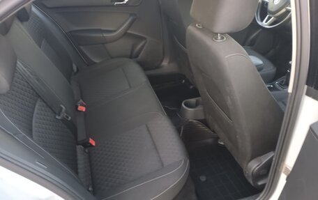 Skoda Rapid I, 2016 год, 800 000 рублей, 21 фотография