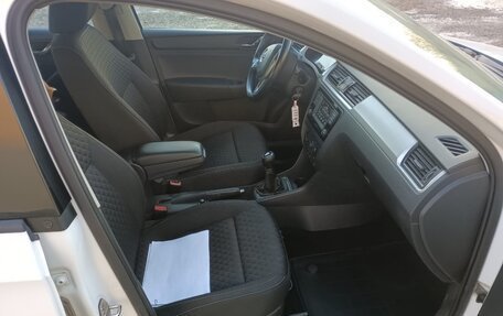 Skoda Rapid I, 2016 год, 800 000 рублей, 17 фотография